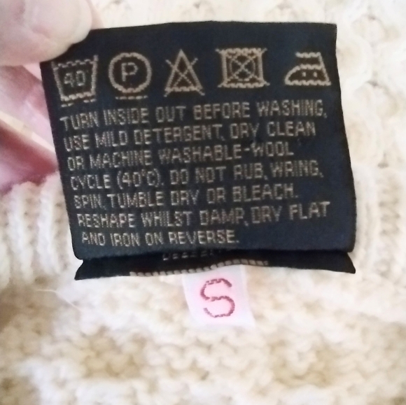 Carriage Donn Beige 100% Merino Wool Fisherman's Sweater Sz S - Picture 7 of 7